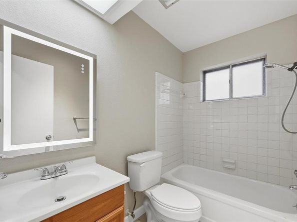 813  Cherry Hills Drive , Lancaster Texas 75134