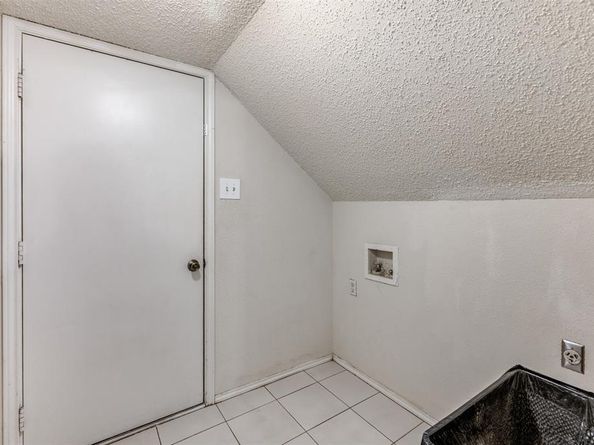 803  Canary Lane , Mansfield Texas 76063