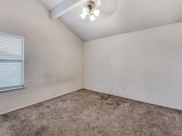 803  Canary Lane , Mansfield Texas 76063