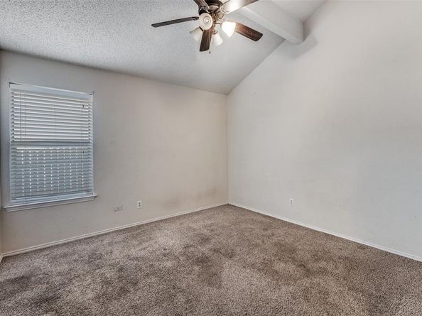 803  Canary Lane , Mansfield Texas 76063