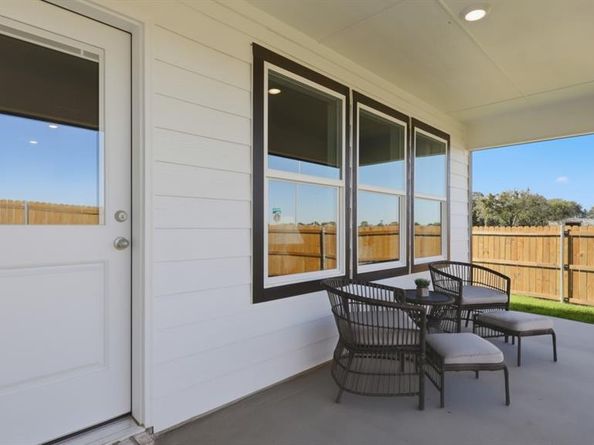 1752  GILLENS Avenue , Fort Worth Texas 76140