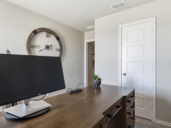 1752  GILLENS Avenue , Fort Worth Texas 76140