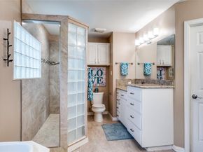 1104  Portofino Court , Arlington Texas 76012