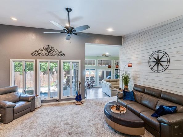 1104  Portofino Court , Arlington Texas 76012