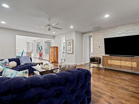 7102  Coronado Avenue , Dallas Texas 75214