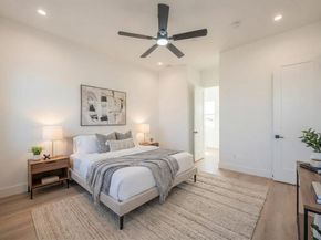 2523  Hondo Avenue  102, Dallas Texas 75219