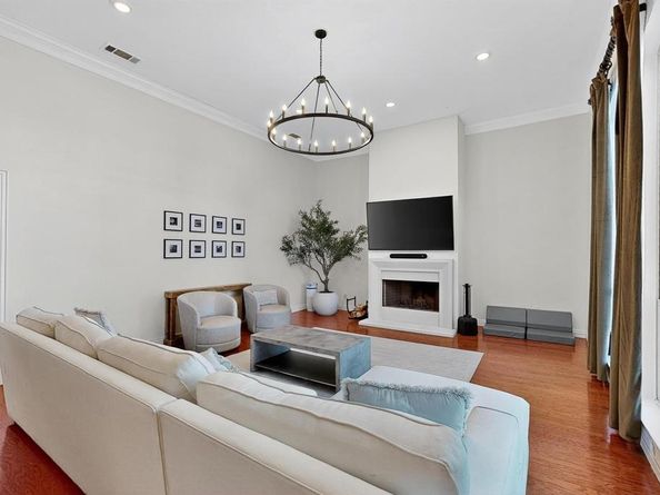 2806  Sausalito Drive , Carrollton Texas 75007