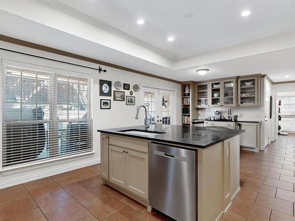 2806  Sausalito Drive , Carrollton Texas 75007