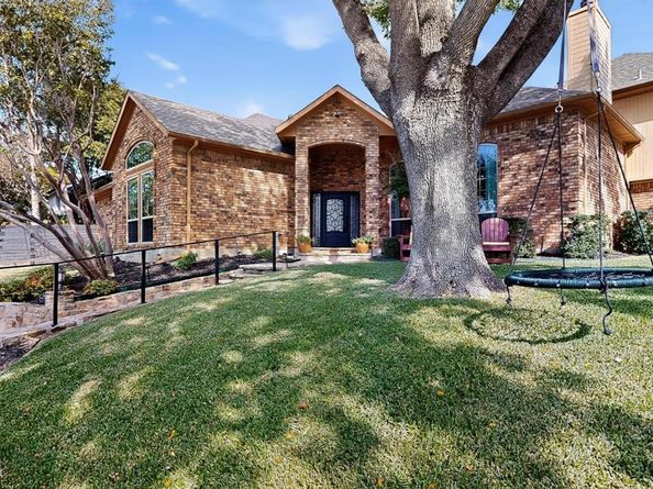 2806  Sausalito Drive , Carrollton Texas 75007