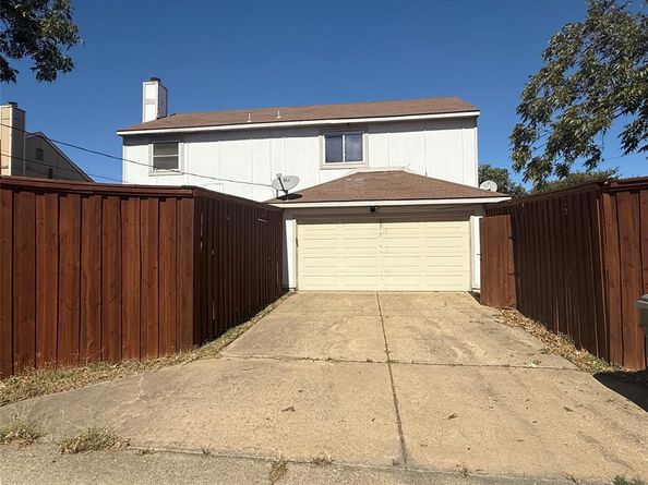 10216  Big Thicket Drive , Dallas Texas 75217