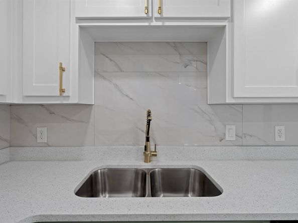 10270  Kilkenny Place , Dallas Texas 75228