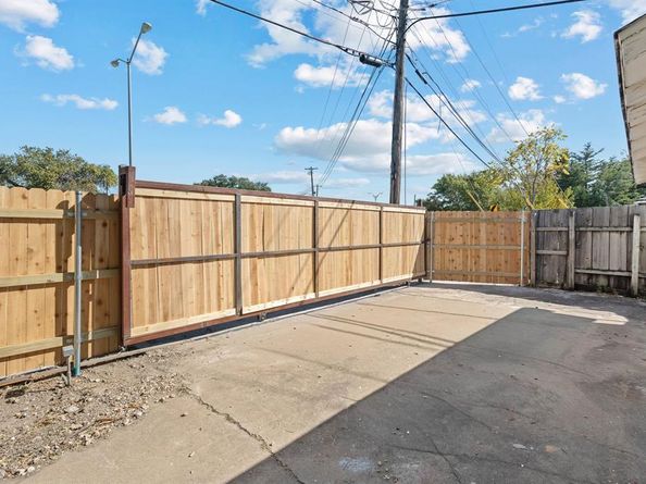 10270  Kilkenny Place , Dallas Texas 75228