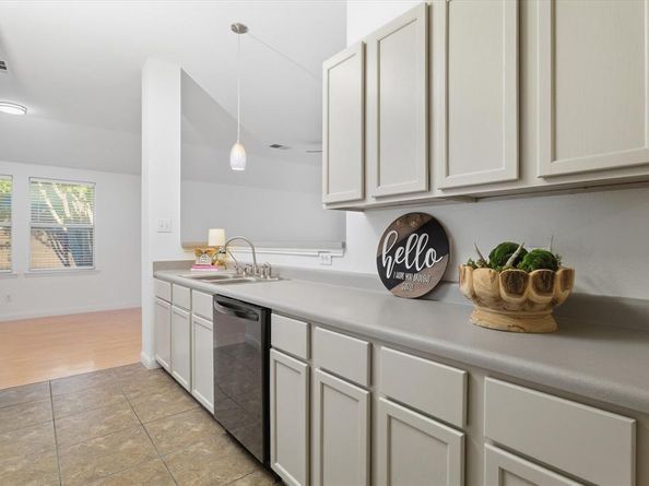 1205  Canvasback Drive , Aubrey Texas 76227