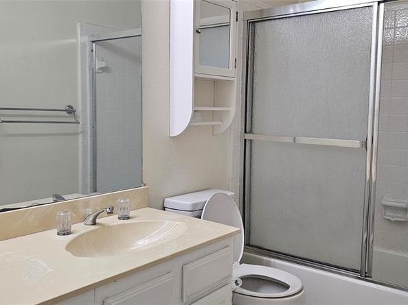 3102  Aspen Drive , Carrollton Texas 75007