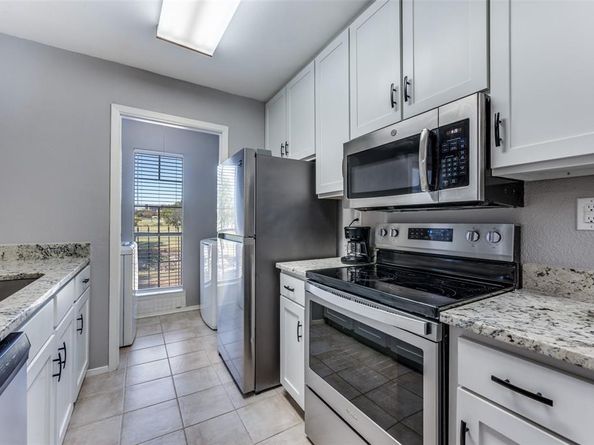 5981  Arapaho Road  1003, Dallas Texas 75248