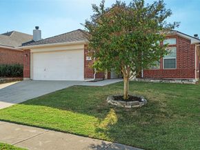 916  Reveille Road , Fort Worth Texas 76108