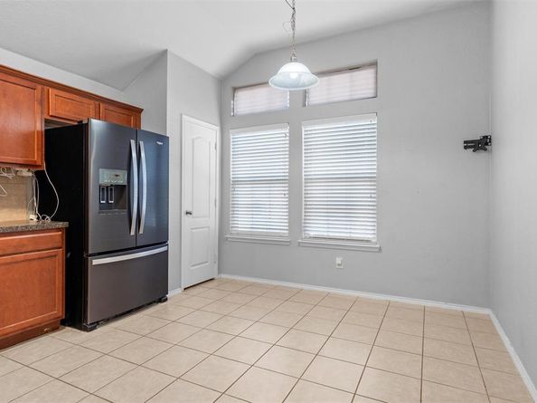 916  Reveille Road , Fort Worth Texas 76108