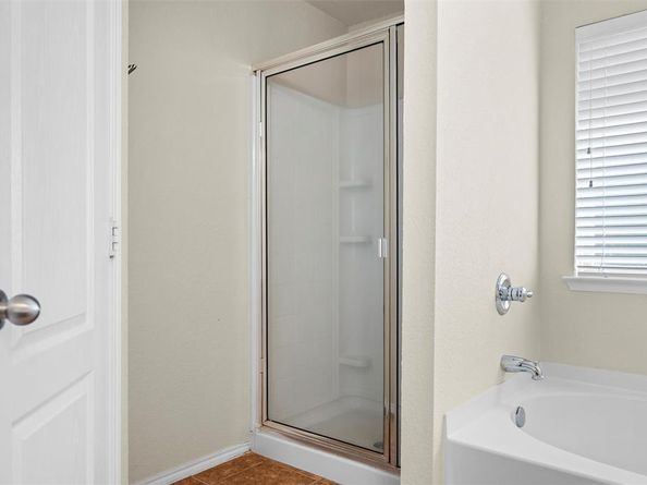 916  Reveille Road , Fort Worth Texas 76108