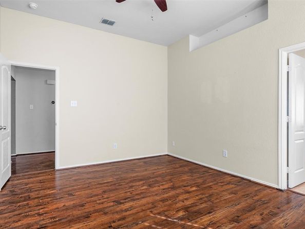 916  Reveille Road , Fort Worth Texas 76108