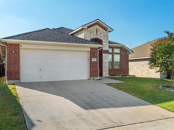 916  Reveille Road , Fort Worth Texas 76108