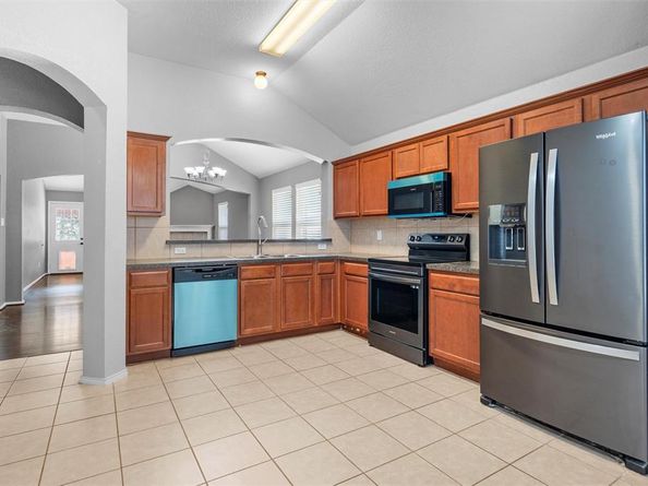 916  Reveille Road , Fort Worth Texas 76108