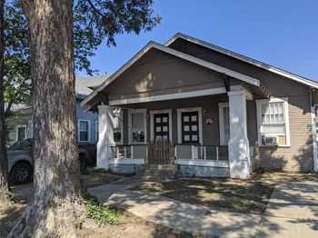 1100 W Arlington Avenue 