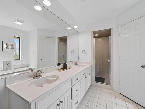 2707  Edinboro Drive , Arlington Texas 76012