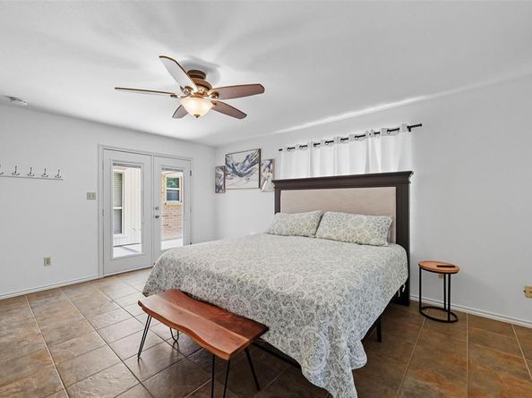 2707  Edinboro Drive , Arlington Texas 76012