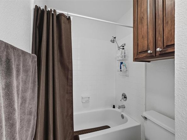 2707  Edinboro Drive , Arlington Texas 76012