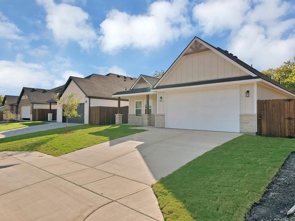 3412  Mount Horum Way , Fort Worth Texas 76105
