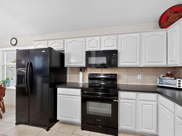1123  Maple Creek Avenue , Allen Texas 75002