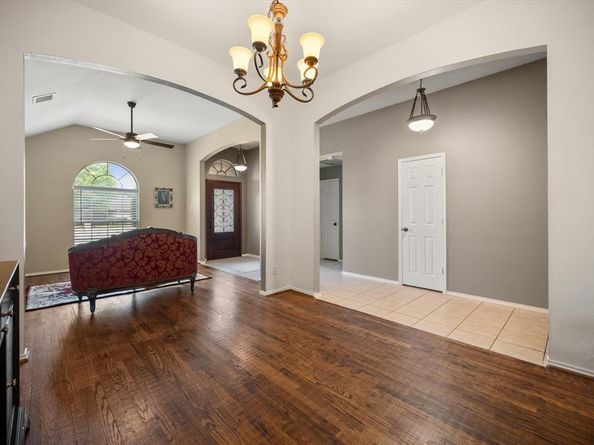 3806  Ivywood Court , Arlington Texas 76016