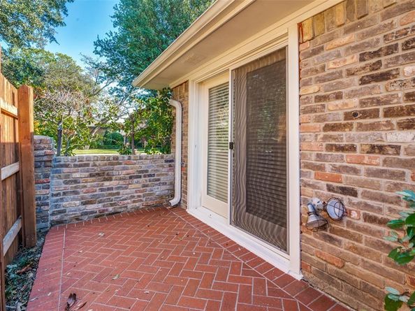 6315  Brook Lake Drive , Dallas Texas 75248