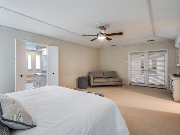 6315  Brook Lake Drive , Dallas Texas 75248