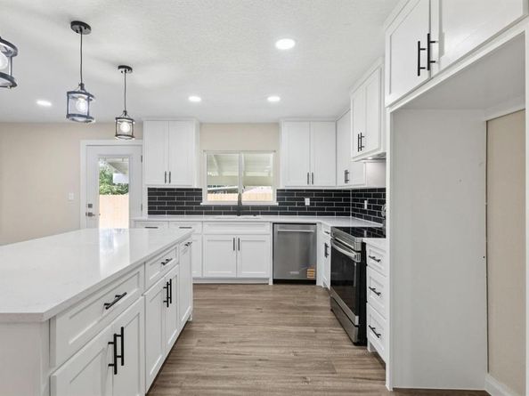 714  Pinehill Lane , Grand Prairie Texas 75052