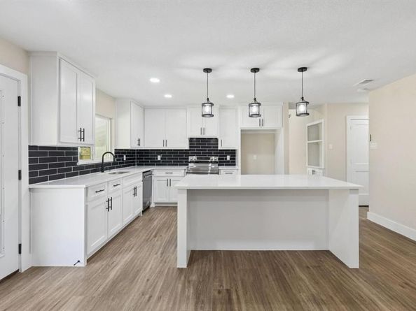 714  Pinehill Lane , Grand Prairie Texas 75052