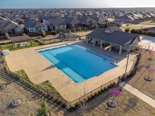 3300  Adobe Vista , Aubrey Texas 76227