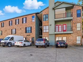 5620  Live Oak Street 