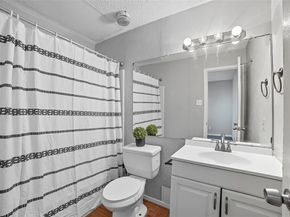 5620  Live Oak Street  104, Dallas Texas 75206