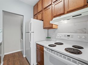 5620  Live Oak Street  104, Dallas Texas 75206