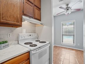 5620  Live Oak Street  104, Dallas Texas 75206