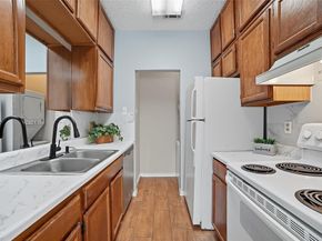 5620  Live Oak Street  104, Dallas Texas 75206