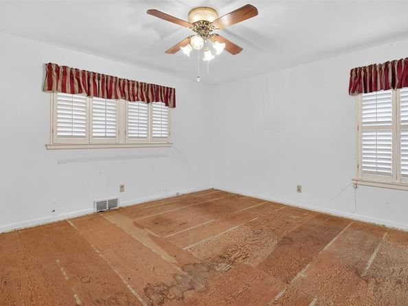 6606  Royal Lane , Dallas Texas 75230