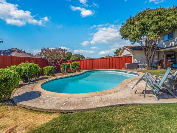 1920  Avignon Court  , Carrollton Texas 75007