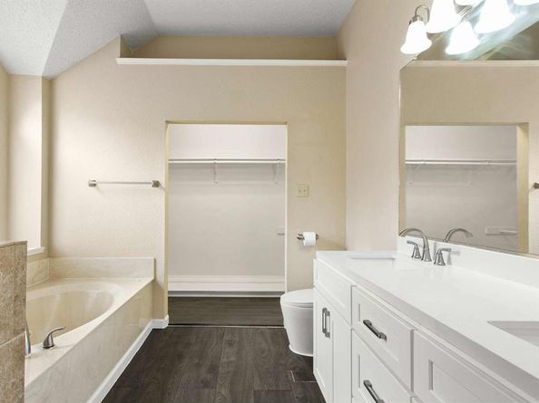 6510  White Oak Drive , Rowlett Texas 75089