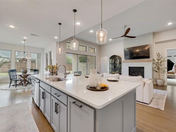 3305  Sunday Silence Lane , Celina Texas 75009