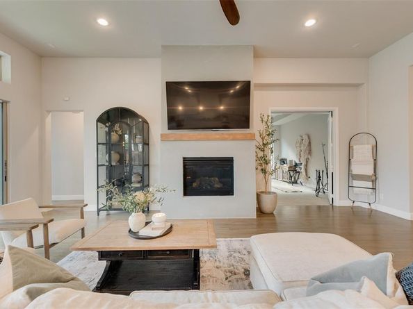 3305  Sunday Silence Lane , Celina Texas 75009