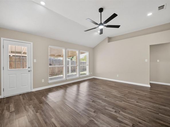 3001  Green Vista Court , Grand Prairie Texas 75052