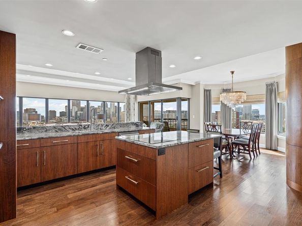 3030  Mckinney Avenue  1906, Dallas Texas 75204