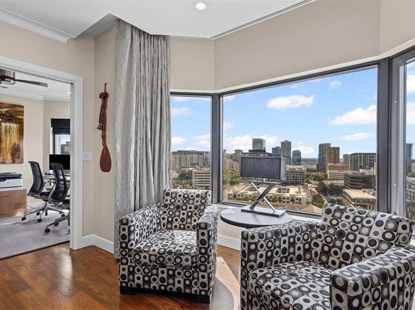 3030  Mckinney Avenue  1906, Dallas Texas 75204